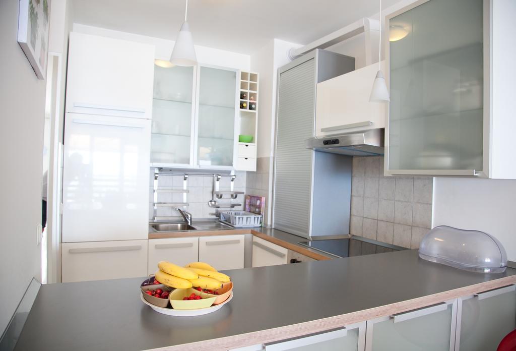 Luxury Beach Front Apt With Seaside View And Free Parking Split Buitenkant foto