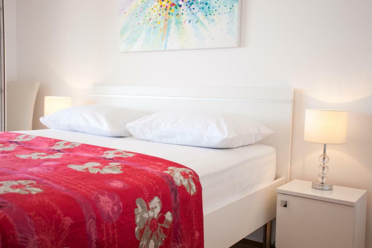 Luxury Beach Front Apt With Seaside View And Free Parking Split Buitenkant foto